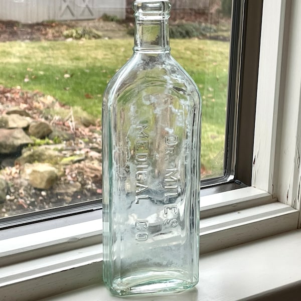 Early 1900’s Dr. Miles Medical Co. bottle, no chips or cracks, apothecary, wedding decor