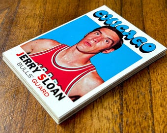 1971 Topps Basketball card lot (12 cards), no creases, Jerry Sloan, NBA Champs Card, Hal Greer