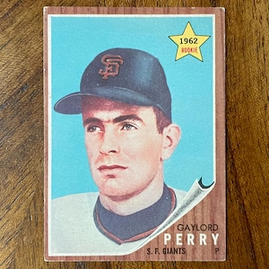 1962 Gaylord Perry RC Topps Baseball Card #199 C2