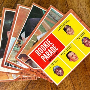 Lot de 6 cartes de baseball High Number Topps 1962, Rookie Parade, état varié