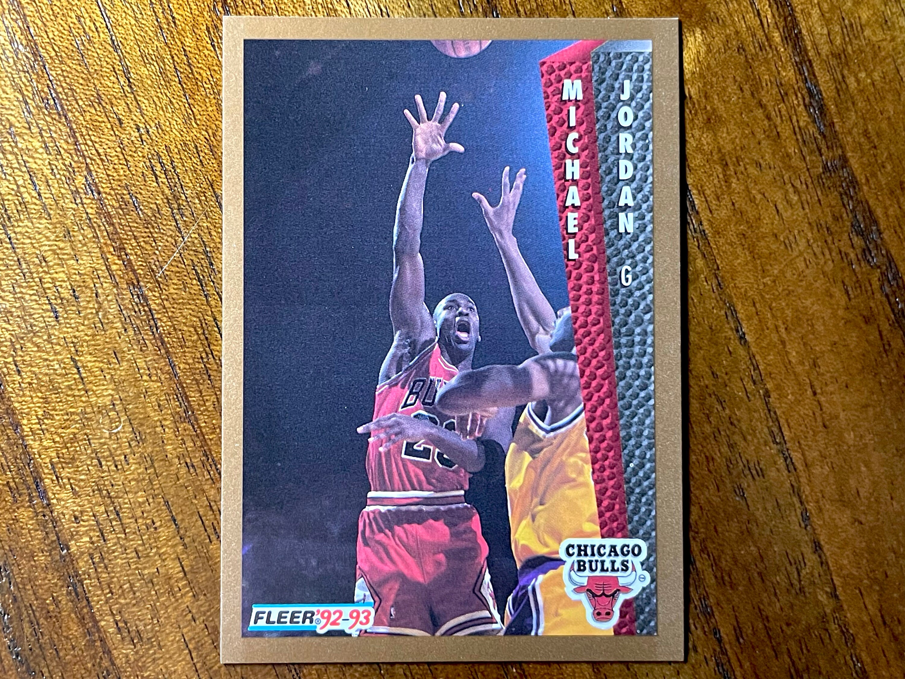 1992 Michael Jordan Fleer Basketball Card #32, Sharp Corners, No