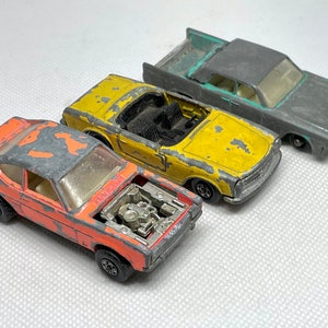 1960s-1970s Matchbox Lesney series cars, No.27 Mercedes Benz 230sl, No.31 Continental and No.54 Ford Capri, played with condition