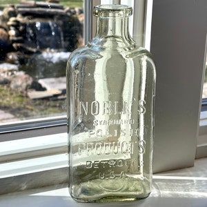 Early 1900s Noble’s Standard Polish olive green embossed bottle, no large chips or cracks, Detroit MI