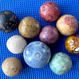 Late 1800s-Early 1900s clay marble lot (10), 2 Bennington lot E