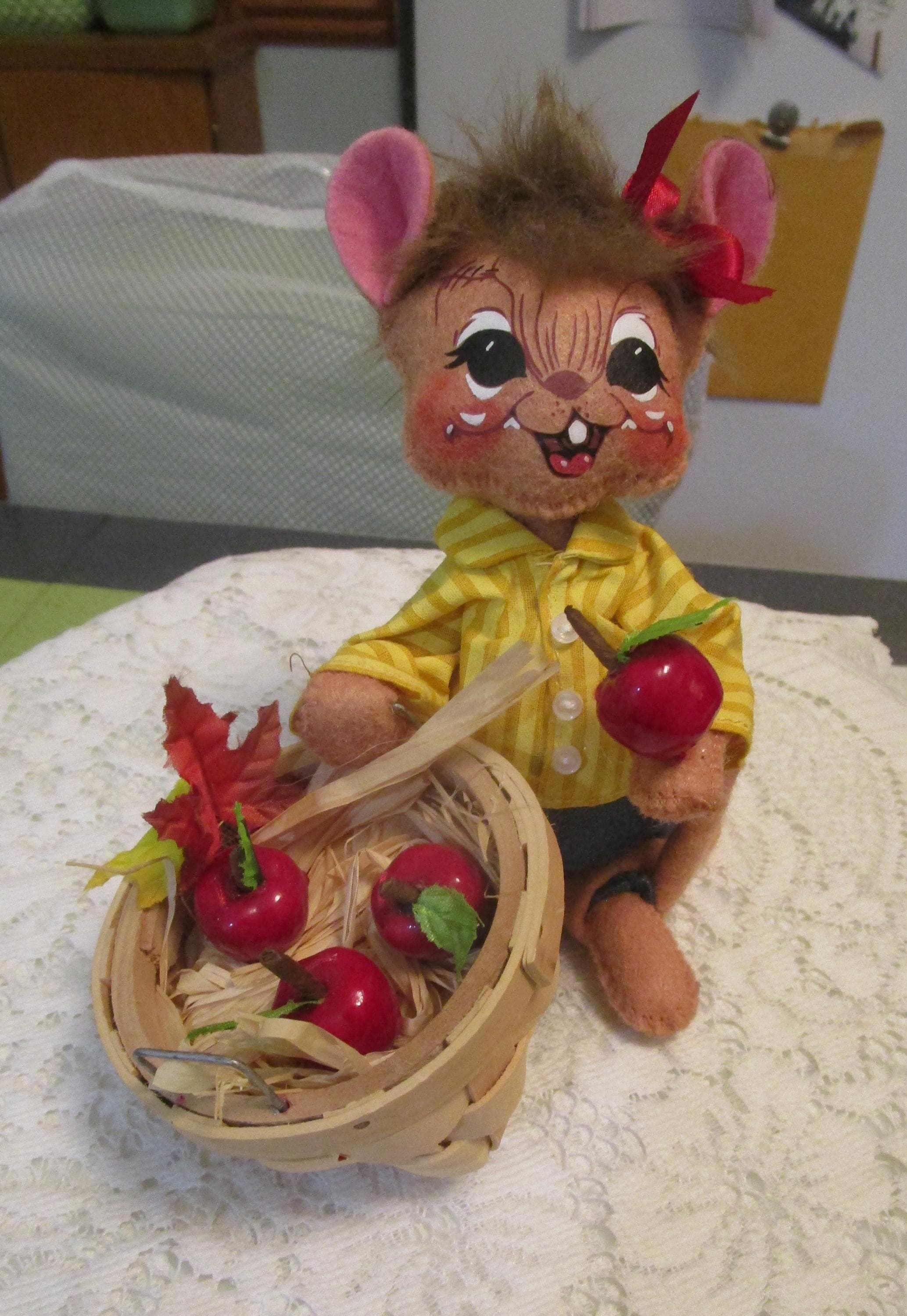 Annalee Mouse, Fall Decor, Apple Picking, Annalee Dolls, Annalee