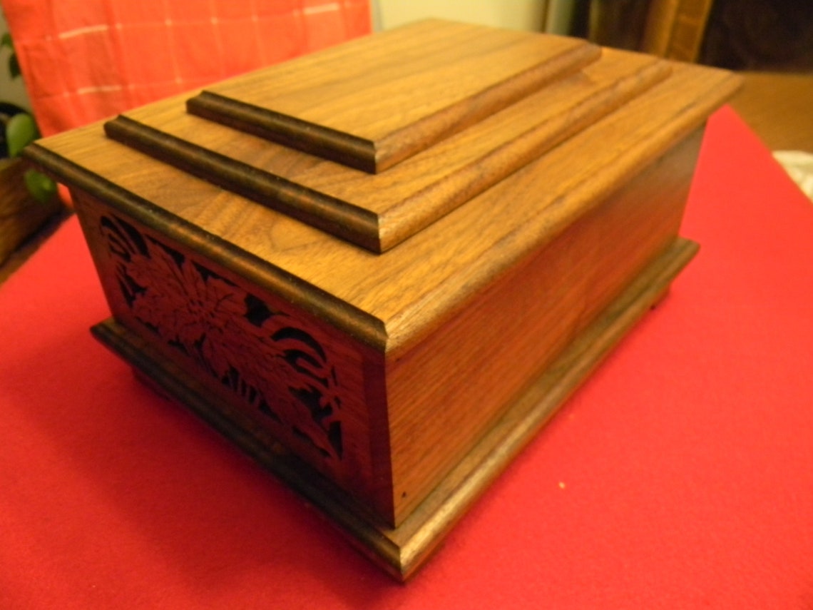 Poinsettia Pattern Scroll Saw Jewelry Box Etsy