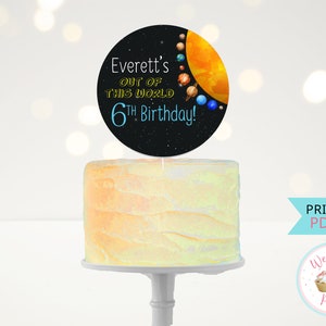 Weltall Geburtstag Tortenstecker, Sonnensystem Weltall Tortendeko, Weltall Tortendeko, Benutzerdefinierte Name Astronaut Planeten Druckbare Geburtstagsdekoration - .PDF DATEI
