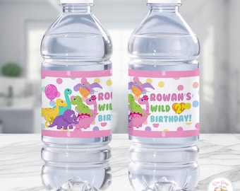 Etichette per bottiglie d'acqua per il compleanno di una bambina con dinosauro, bomboniere rosa per il primo compleanno di una bambina con dinosauro, decorazioni personalizzate stampabili per feste a tema dinosauro.