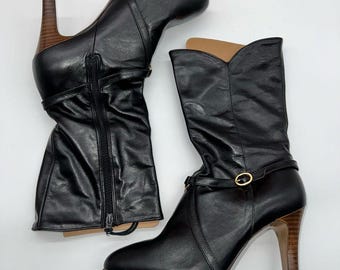 Botas Cobbies vintage de piel negra hasta la pantorrilla para mujer con detalles de tiras cruzadas - Talla 7.5