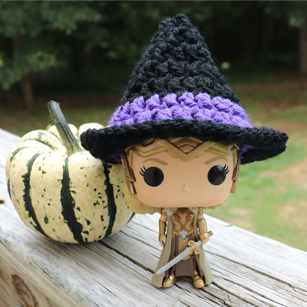 Miniature Crochet Witch Hat for Funko Pop Figurines, Decorative Mini Witch Hat, Mini Halloween Hat, Halloween Decor, Fandom Decor, Witches