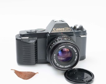 ほぼ新品のブラック Canon FTb QL SLR 35 mm フィルム カメラ +