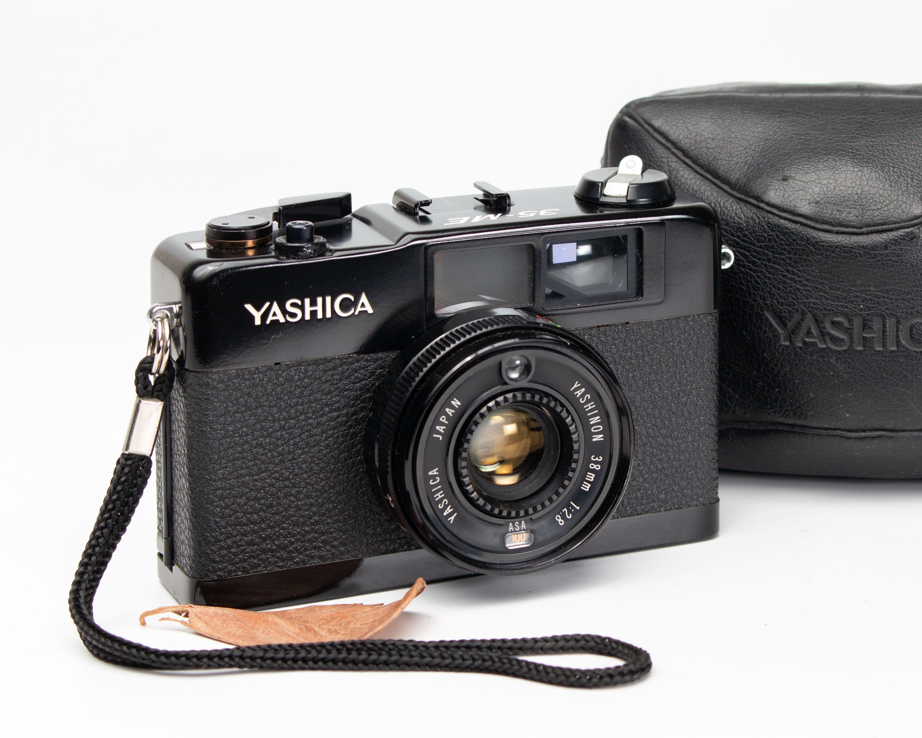Yashica 35 Me Vintage 35mm Viewfinder Film Camera Flash Etsy Israel