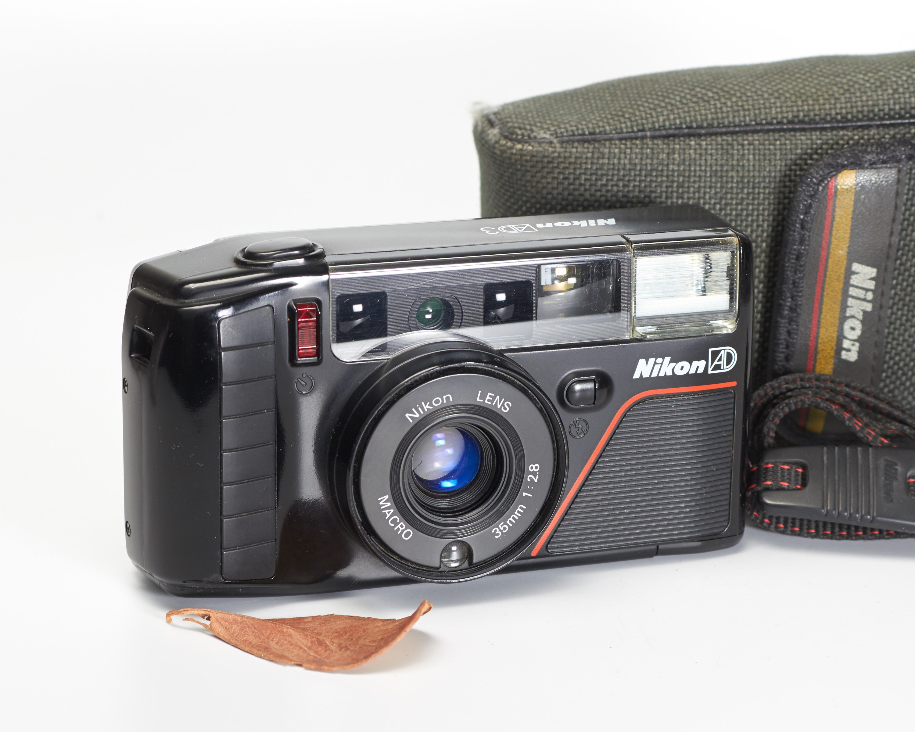 Nikon L35 AD3 AF3 Vintage 35mm Point & Shoot Auto Focus Film Camera