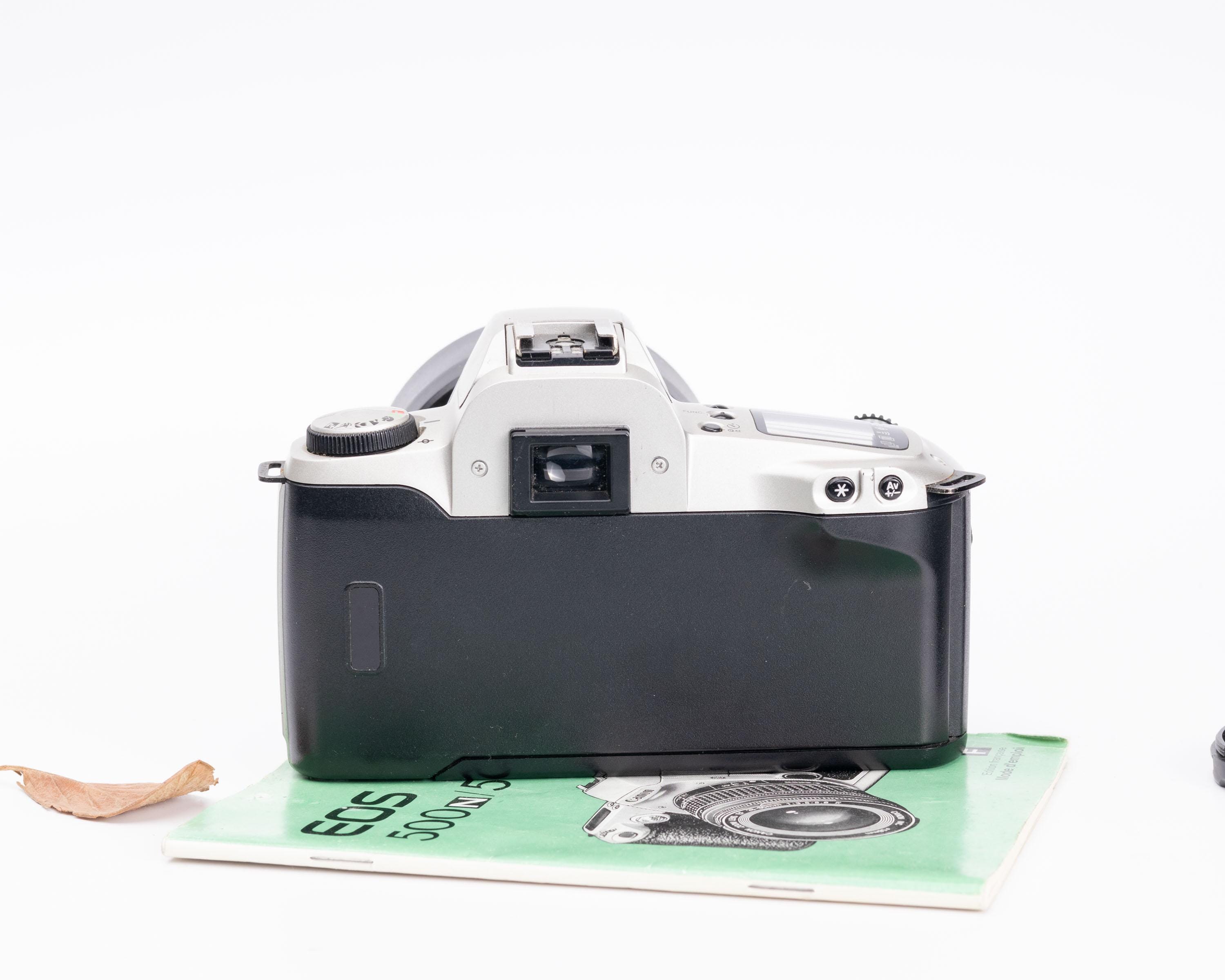 Canon EOS 500N ヴィンテージ 35 mm フィルムカメラ（50 mm STM レンズ