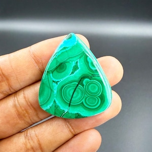 Pietra preziosa di malachite verde naturale a forma di pera, cabochon, pietra sciolta di malachite per la creazione di gioielli, materiali artigianali, 75,5 ct., 37 x 32 x 5 mm, G-2318