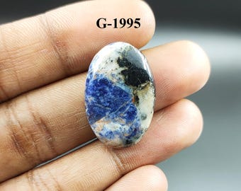 Oval Blauer Sodalith Cabochon: Handgeschliffener Edelstein (26X17X5 mm)