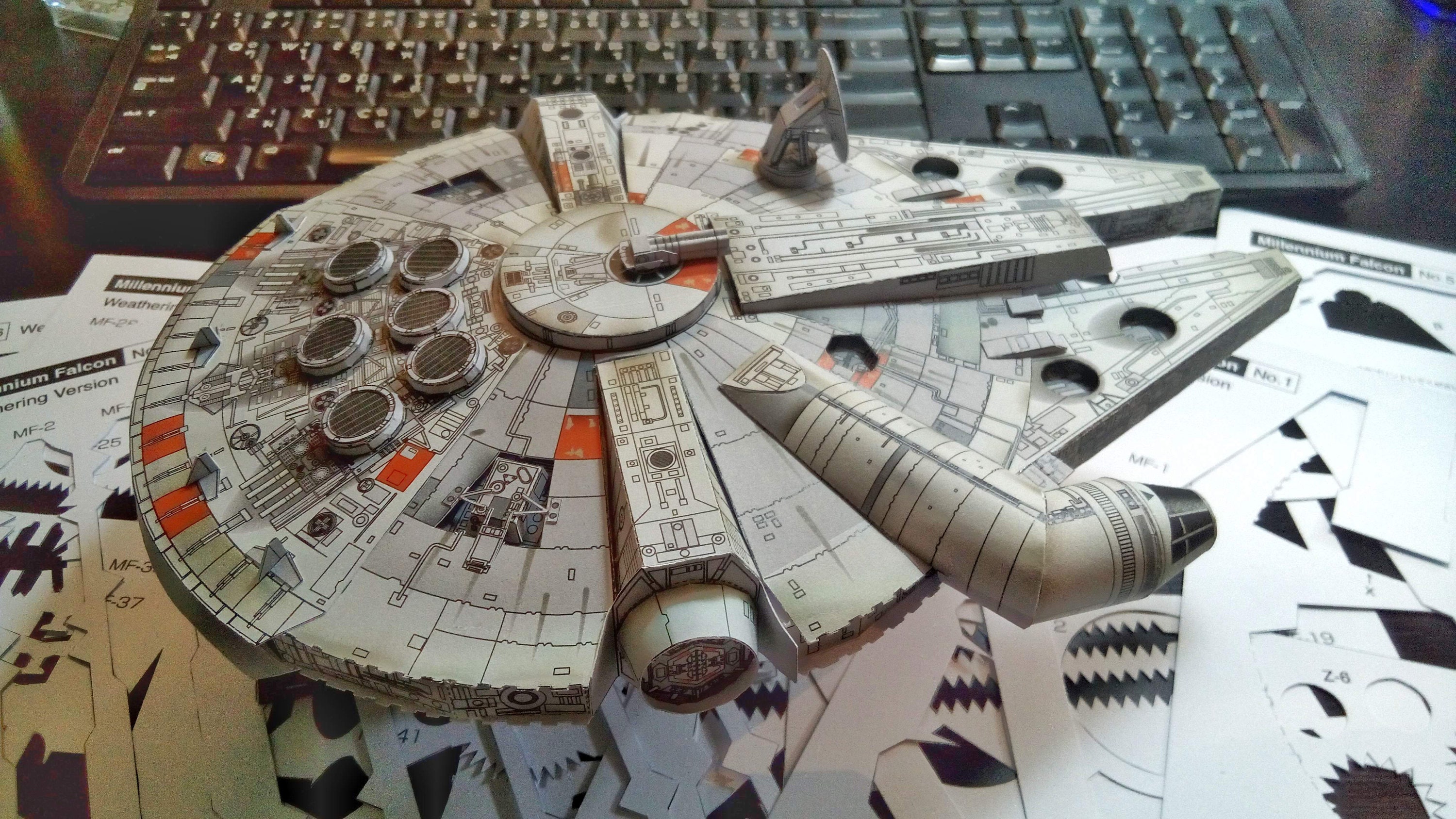 DIY Papercraft Star Wars Faucon millenium 