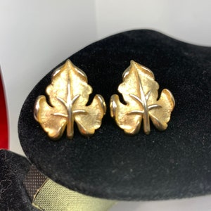 MidCentury Clip On Leaf Earrings Goldtone 1950s