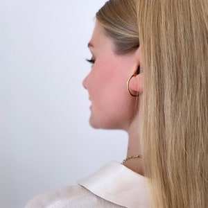 Camilla Earcuff GOLD | Einzeln/Single | Handgefertigter Earcuff aus recyceltem Silber mit 18k Vergoldung | 3 Größen