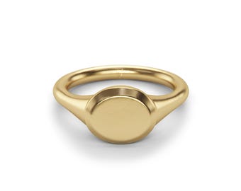 Oval Signet Ring, 18k Gold Vermeil Minimalist (Matte or Polished)