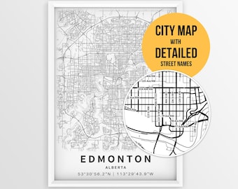 Könnte beinhalten: Eine gerahmte schwarz-weiße Karte von Edmonton, Alberta, mit einem kreisförmigen Ausschnitt, der detaillierte Straßennamen zeigt. Der Text lautet CITY MAP WITH DETAILED STREET NAMES, EDMONTON, ALBERTA, und die Koordinaten 53°30'56.2"N | 113°29'43.9"W.