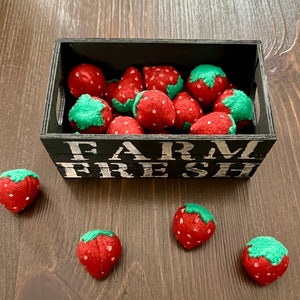 Felt Strawberry Pretend Play Food Set: Montessori Sensory Toy