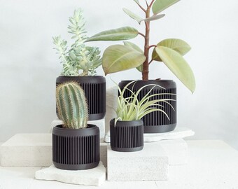 Flower pot CHADA in a unique design / in different sizes / perfect as a gift