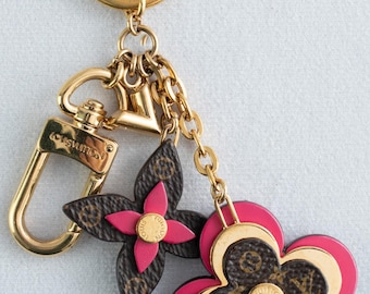 Louis Vuitton Blooming Flower Charm Keyring OB0169 - Etsy