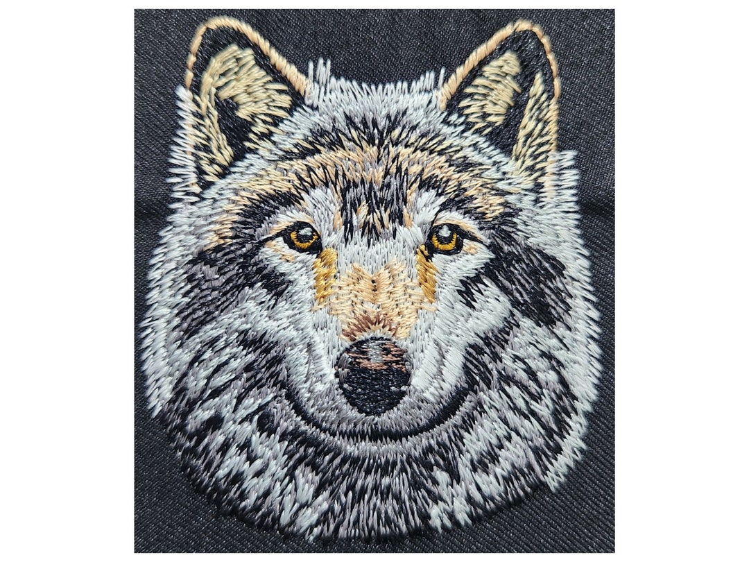 Grey Wolf Embroidery Design – Realistic Wildlife Animal Pattern ...