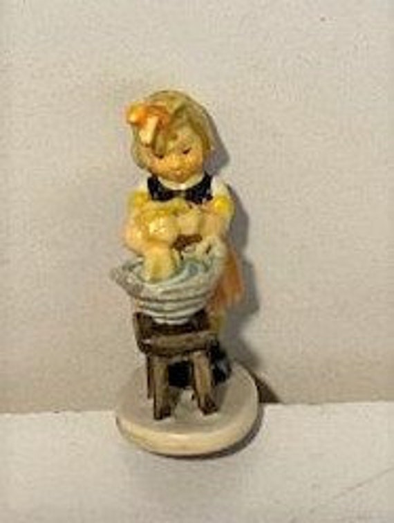 Art & Collectibles Dolls & Miniatures Hummel Doll Bath Miniature