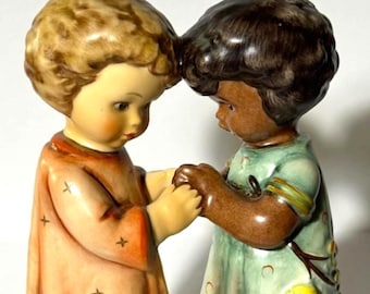 Hummel - Friends Together - HN662/I - NIEUWSTAAT
