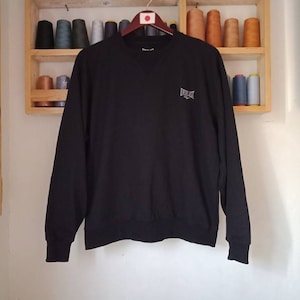 Everlast Sweater Sweatshirt Small Logo LL Size.