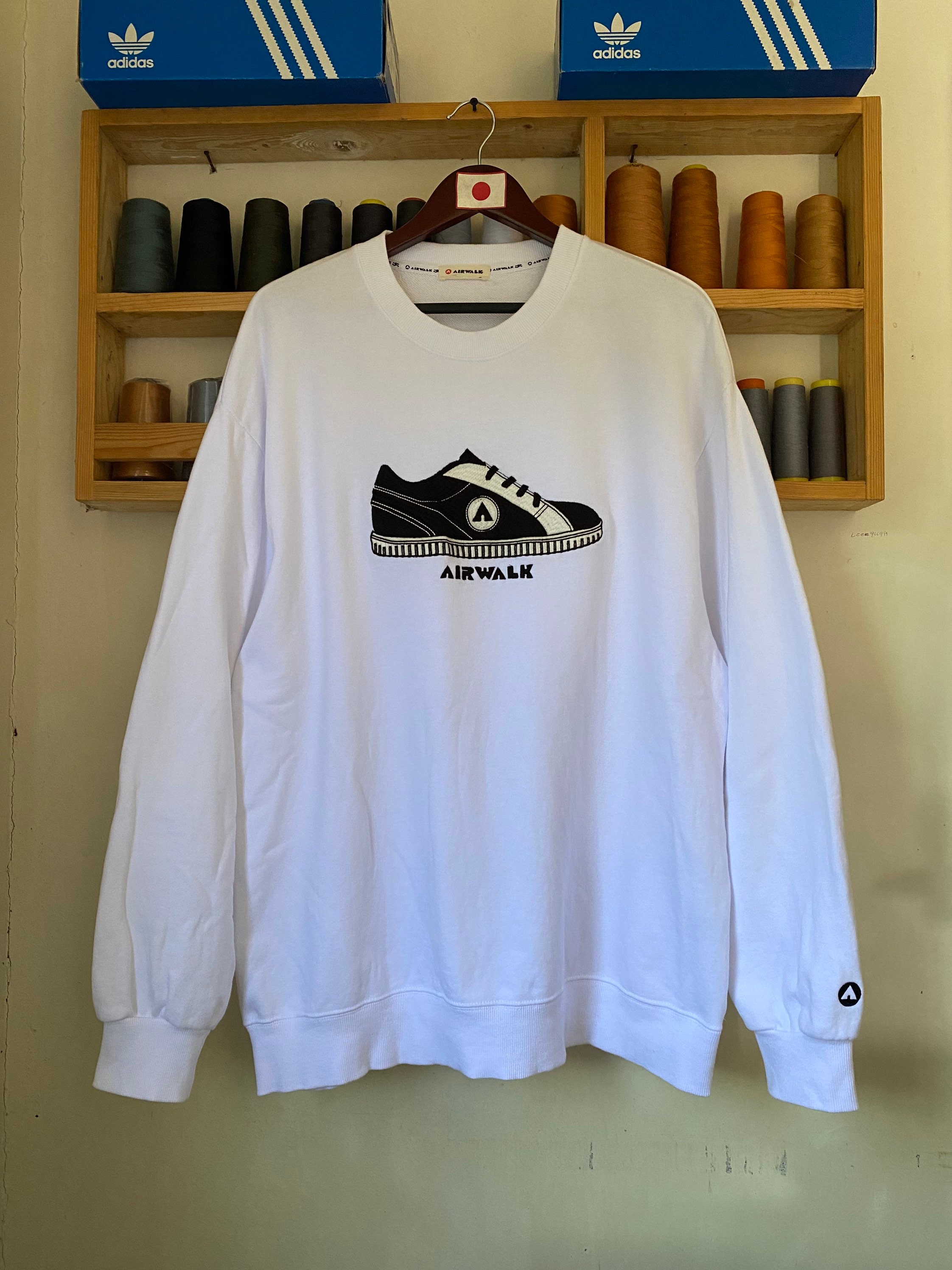 sweater airwalk original