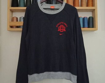 nike athletic jumper