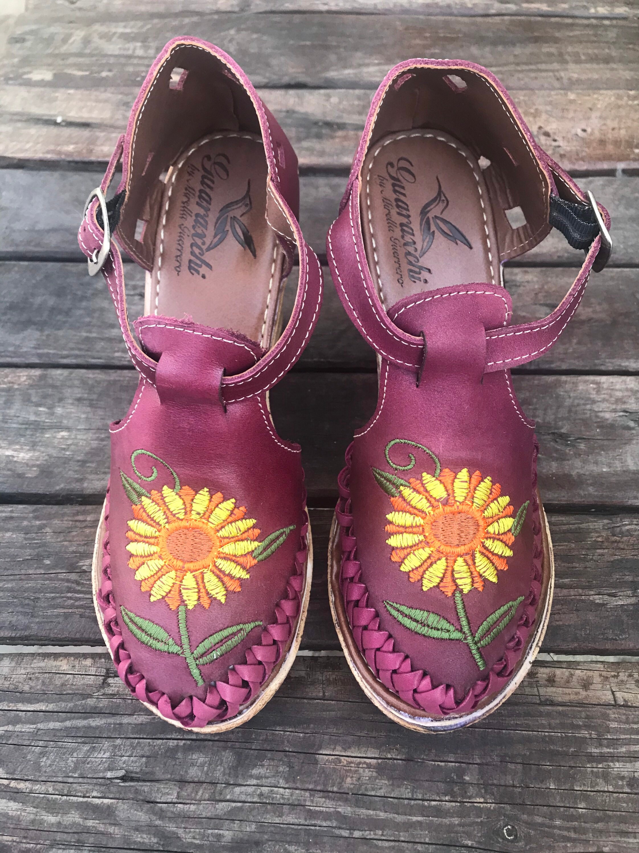huaraches sunflower