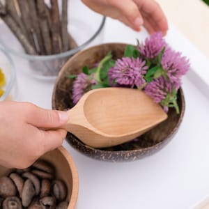 Wooden Scoop Montessori Waldorf Reggio Emilia Toddler Preschool Kids Sensory Tool