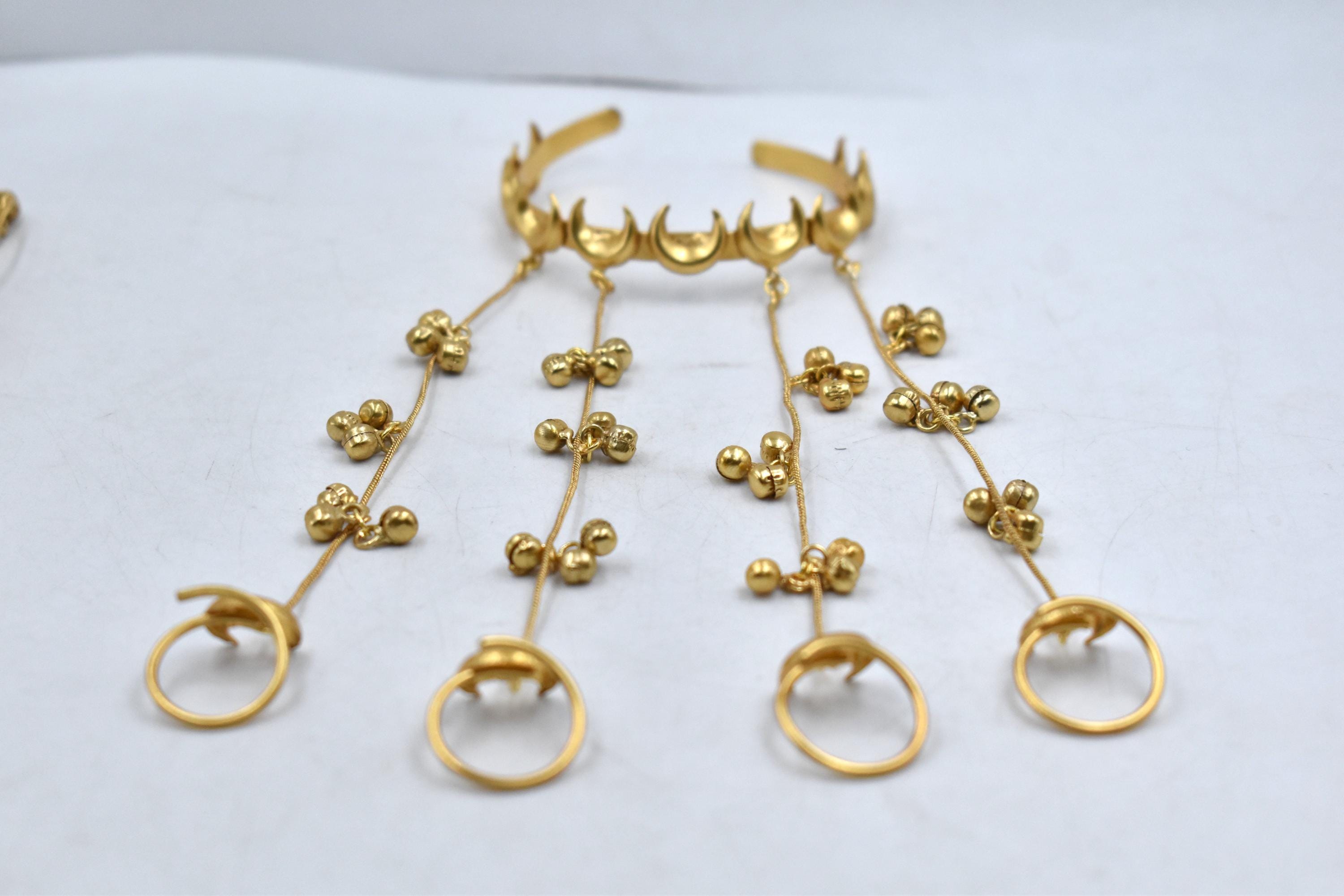 Hathphool Gold Plated Half Moon Design : Hand Chain Hathphool Golden ...