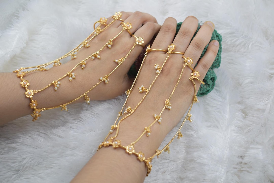 Pearl Hath Phool : Gold Plated Chain Indian Hand Harness Hathphool ...