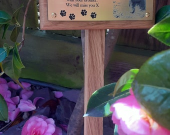 Pet Memorial Oak plaque with Stake Personalised: Photo Plaque