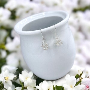 Sterling Silver Knot Earrings / Minimalist Earrings / Couture Jewelry / Silver Knot Earrings / Valentines Gift