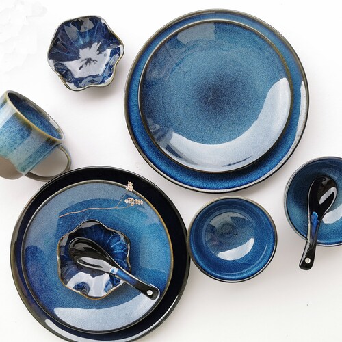 blue dinner sets