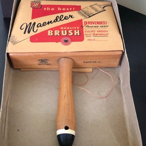 Vintage "AS NEW" Maendler 7” wallpaper brush with original paper box and paper sleeve.