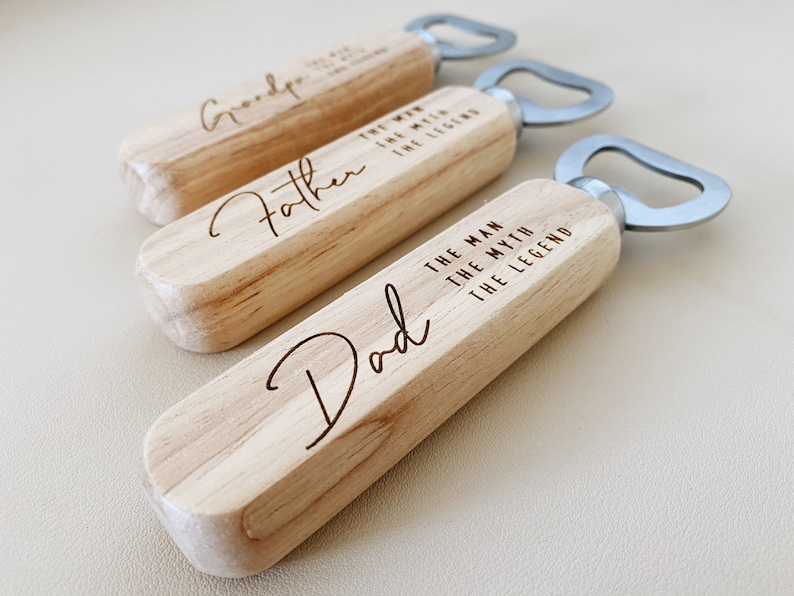 Abridor de botellas personalizado, abridor de cerveza de madera, regalos para papá, la leyenda del mito del hombre, regalo de hijo, regalo de cumpleaños de papá, regalo para él imagen 4