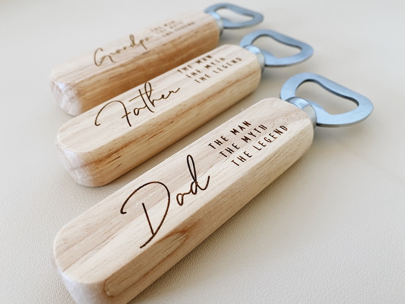 Abridor de botellas personalizado, abridor de cerveza de madera, regalos para papá, la leyenda del mito del hombre, regalo de hijo, regalo de cumpleaños de papá, regalo para él imagen 3