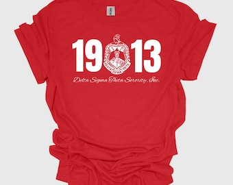 Camiseta unisex de estilo suave con el escudo de Delta Sigma Theta de 1913, Hermandad Delta Sigma Theta, 1913