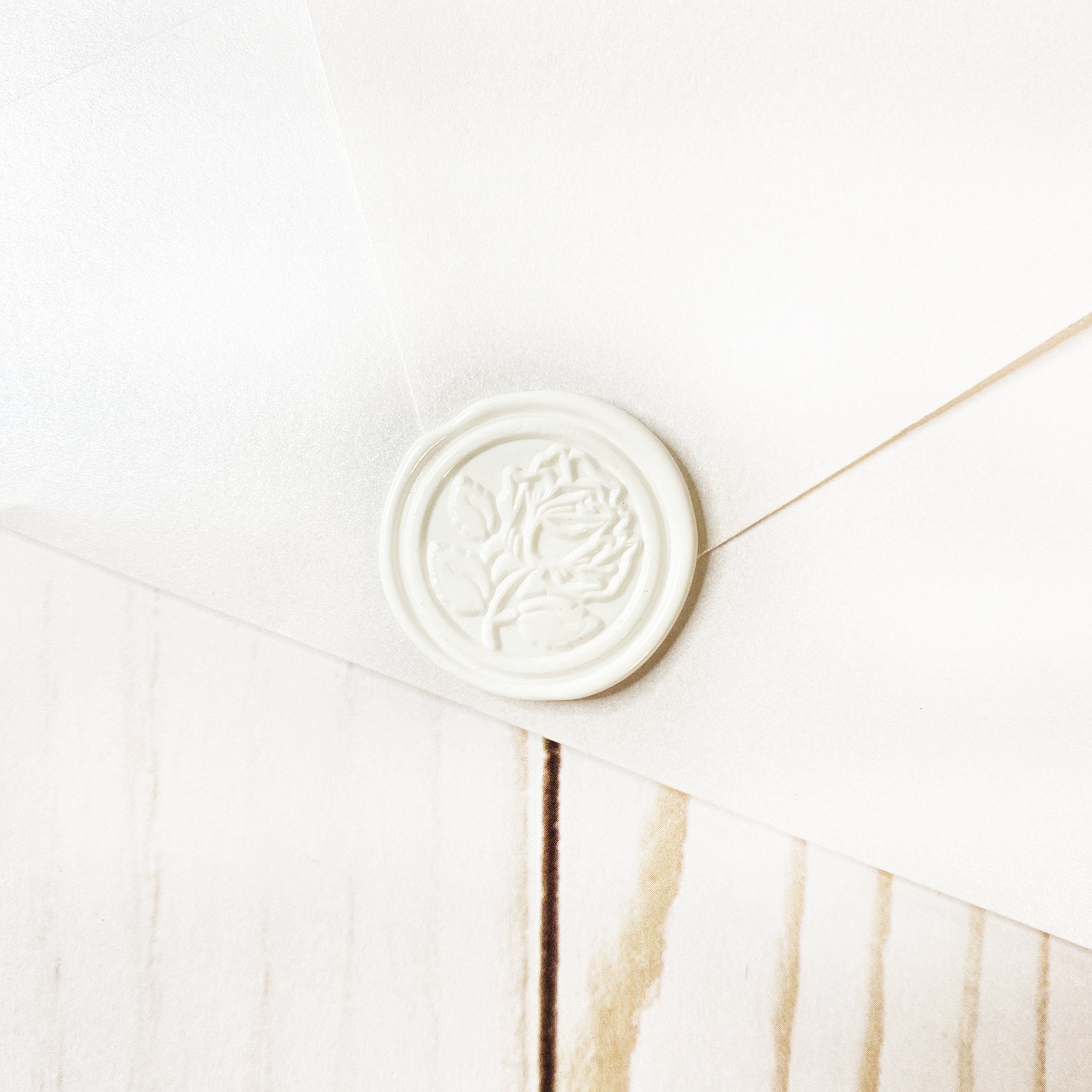 VOOSEYHOME Elegant Rose Wax Seal Stamp with Rosewood Handle, Decorating on  Invitation Envelope Sealer Letter Poster Card Snail Mail Gift Packing for