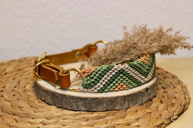 Breites Halsband
