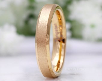 Guldvigselring för kvinnor, Platt guldring, Sandblästrad guldring, Volframring för kvinnor, Enkelt unikt band, Fasad kant, 4 mm guldring, Gravyr