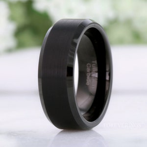 Platte matzwarte wolfraamring heren, 8 mm 6 mm herentrouwring, eenvoudige moderne aangepaste gegraveerde ring