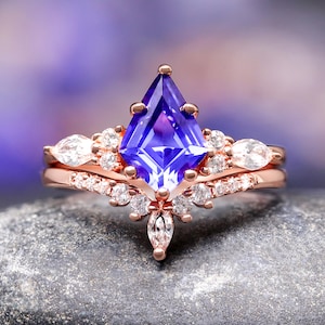 Anillo de la Nebulosa de Orión en oro rosa, alianzas de boda para él y para ella, anillo de la Nebulosa Azul, zafiro, anillos a juego para parejas, conjunto de anillos de compromiso, grabado imagen 2
